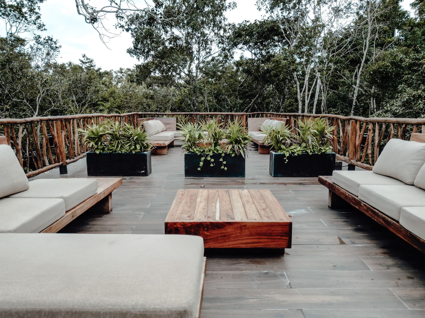 Canopy lounge deck